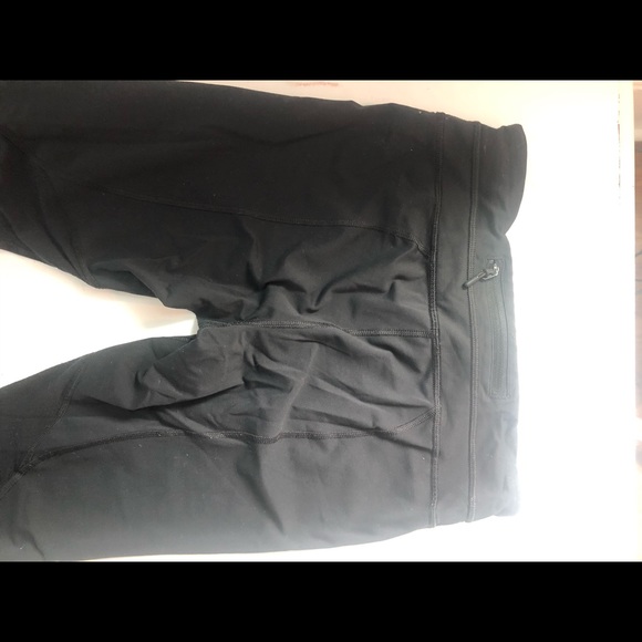 Lulu lemon black cropped leggings - Picture 5 of 5